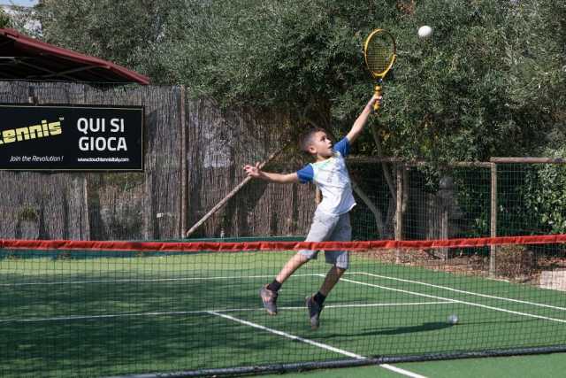 Semplice, praticato da tutti e autoarbitrato: a Gioia del Colle alla scoperta del "touchtennis"